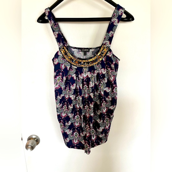 NWT- Express Dreamweight Cotton Navy and Paisley Top w Embellishments - Picture 1 of 3
